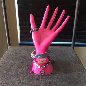 Accessory Hand Holder
